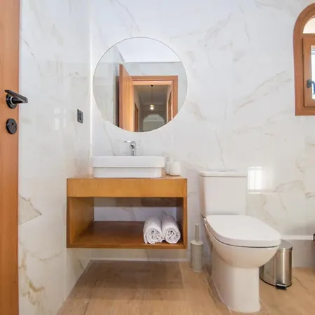 Adriana Di Levante By 