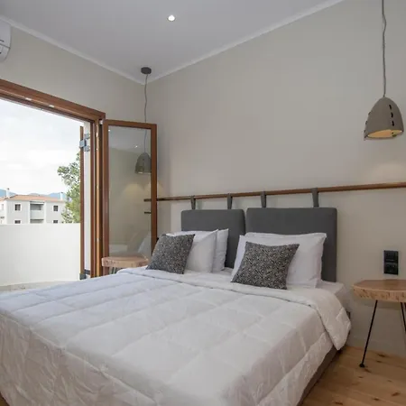 Villa Adriana Di Levante By 